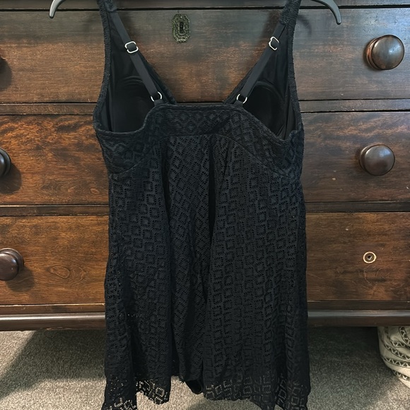 Women’s Swimsuit - Picture 5 of 7